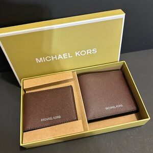 Michael Kors Dark Brown wallet & Card Holder Set
